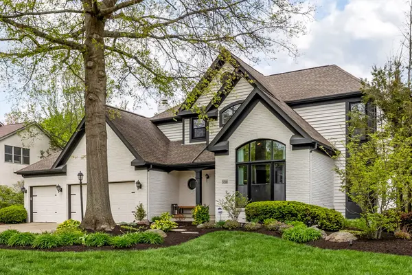 Modern farmhouse-style home in Central Ohio—listed and sold by Rita Boswell, a top Columbus Realtor