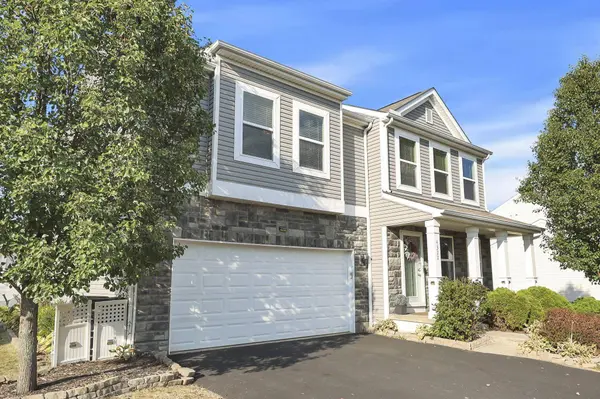 4322 Archway Court, Grove City, OH 43123