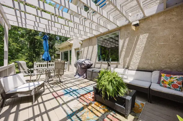 3694 Waverly Place Drive, Lewis Center, OH 43035