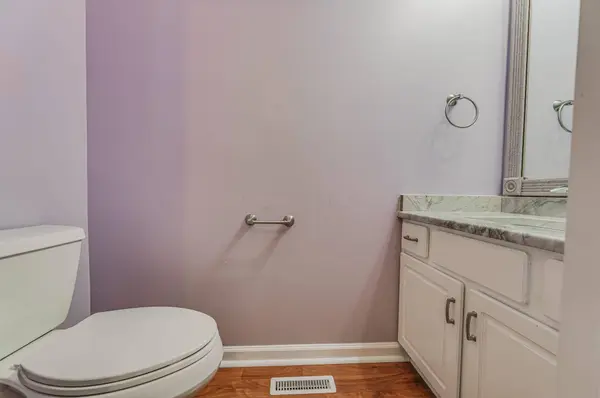 7815 Royal Park Drive, Lewis Center, OH 43035