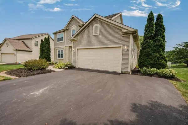 7815 Royal Park Drive, Lewis Center, OH 43035
