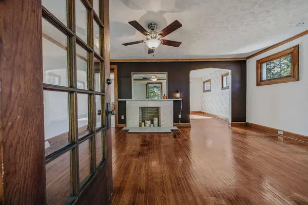 1749 Sullivant Avenue, Columbus, OH 43223