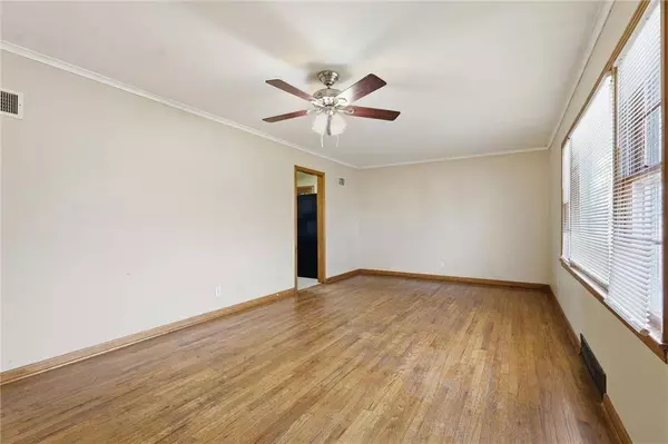 13609 Cypress AVE, Grandview, MO 64030