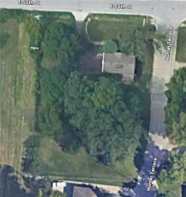 8905 E 55TH ST, Raytown, MO 64133