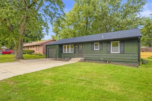 5806 W 75th ST, Prairie Village, KS 66208