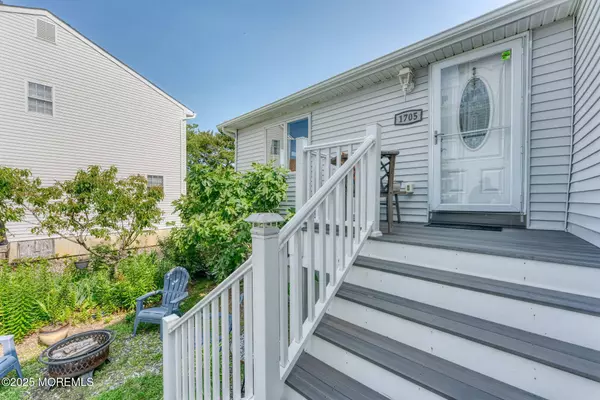 17071705 N Bayview Avenue, Seaside Park, NJ 08752