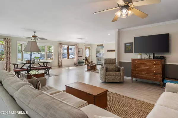 315 Tudor Avenue, Pine Beach, NJ 08741