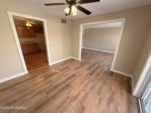 703 Parkside Avenue, Toms River, NJ 08753