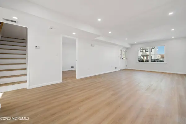 21 Queen Ann Road, Brick, NJ 08723