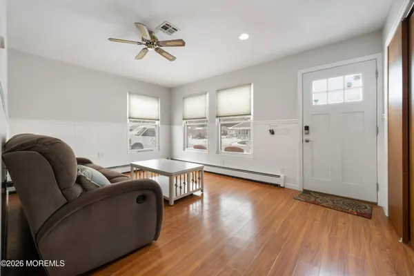 20 Camrose Street, Toms River, NJ 08757