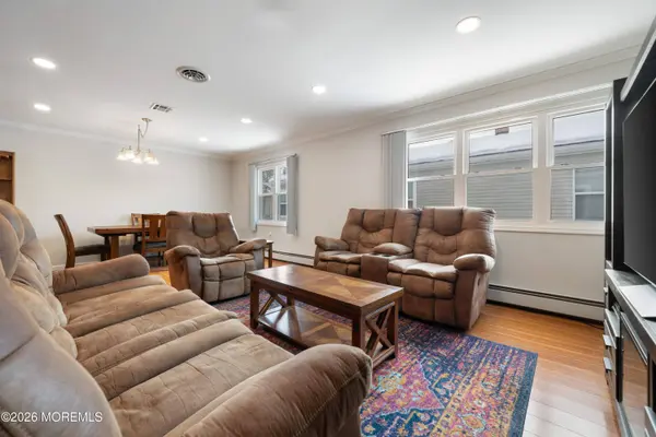 20 Camrose Street, Toms River, NJ 08757