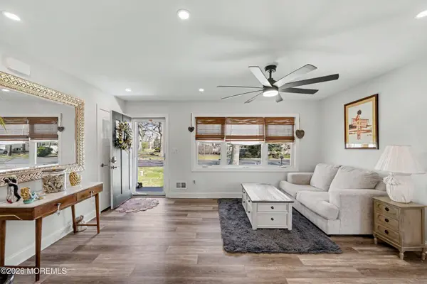 1146 Kenton Drive, Toms River, NJ 08753