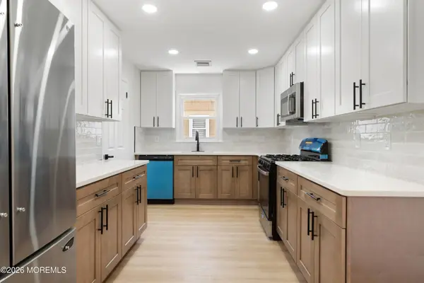 33 Whitmore Drive, Toms River, NJ 08757