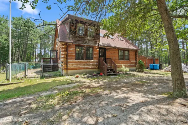 1720 Philadelphia Avenue, Whiting, NJ 08759