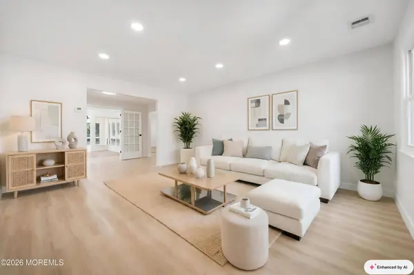 33 Whitmore Drive, Toms River, NJ 08757