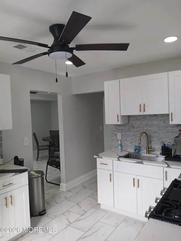 274 College Drive, Edison, NJ 08817