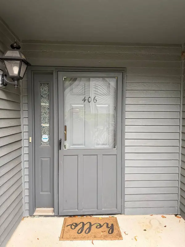 406 Woodhaven Drive, Edison, NJ 08817