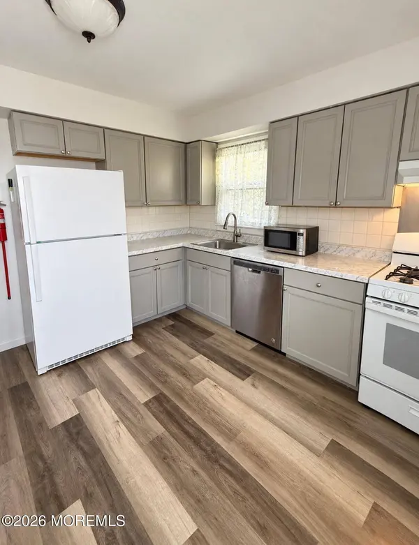 154 Highland Boulevard #Floor 2, Keansburg, NJ 07734
