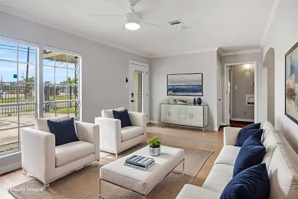 2919 Cochran ST, Houston, TX 77009