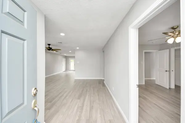 7906 Hammerly BLVD, Houston, TX 77055