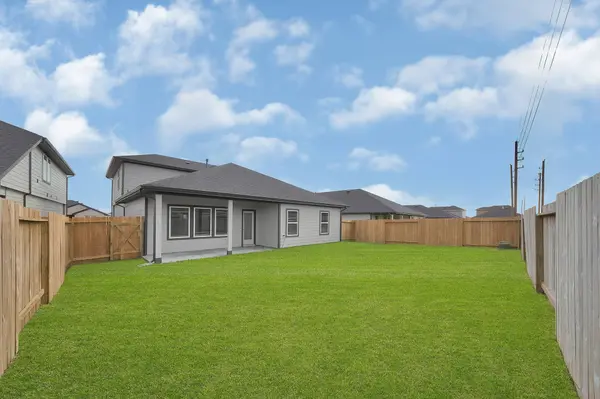 6723 Prairie Sky Dr, Rosenberg, TX 77471