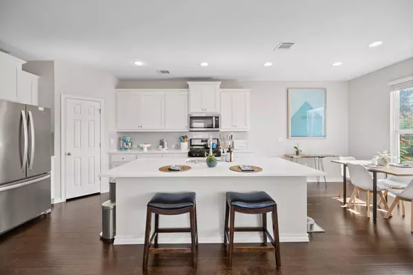 5201 Golden Canary LN, Austin, TX 78723