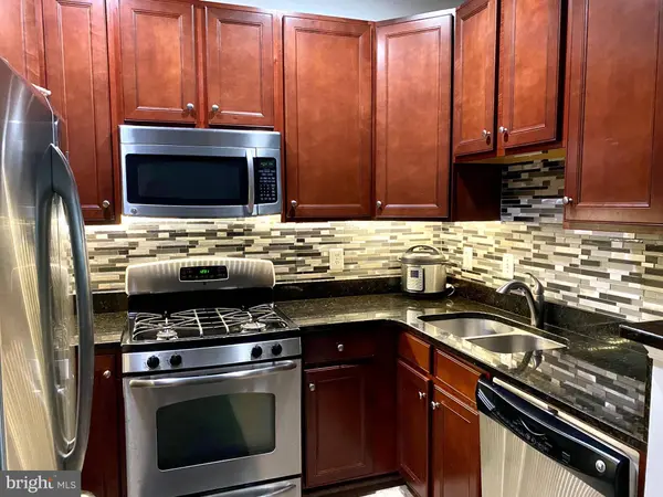 15181 LANCASHIRE DR, Woodbridge, VA 22191