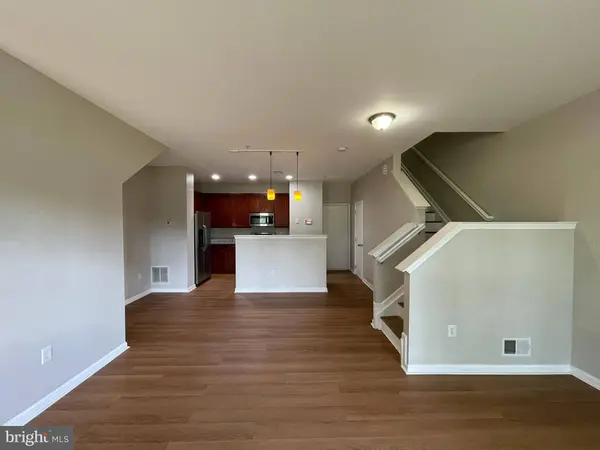 42301 ONYX TER, Aldie, VA 20105