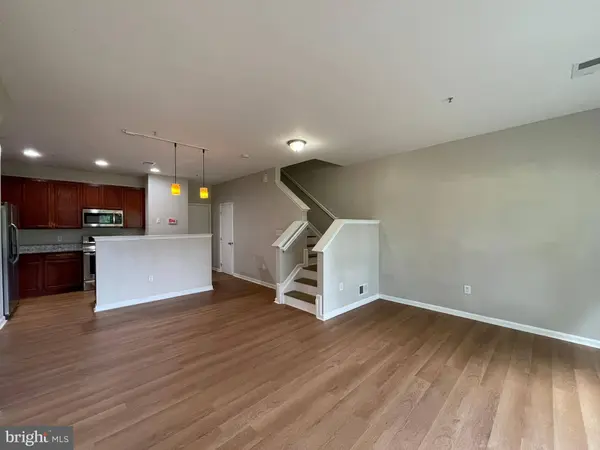 42301 ONYX TER, Aldie, VA 20105