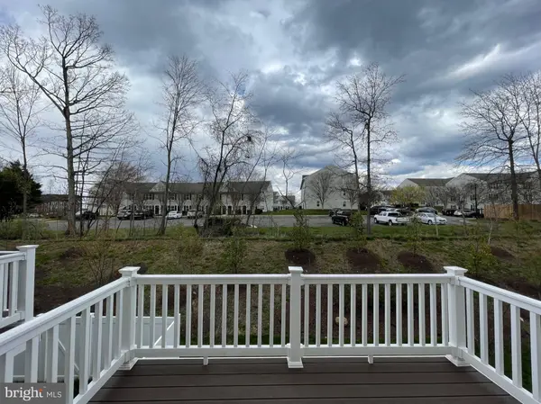 7821 COVE POINT DR, Manassas, VA 20109