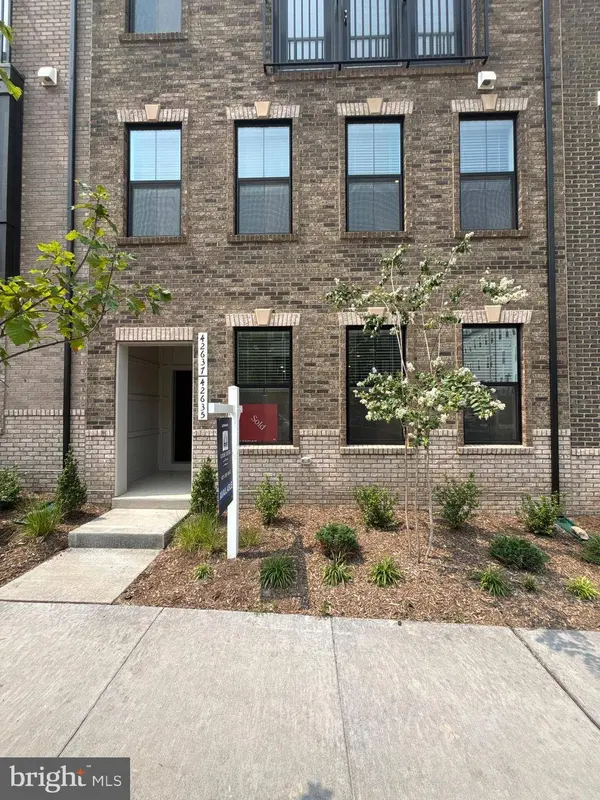 42635 DARALA DR, Ashburn, VA 20147