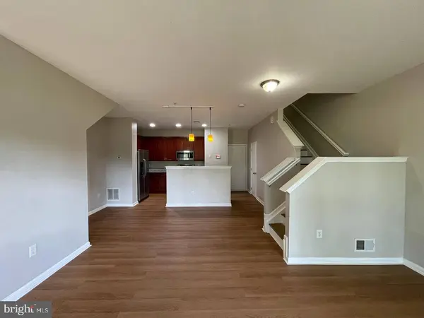 42301 ONYX TER, Aldie, VA 20105