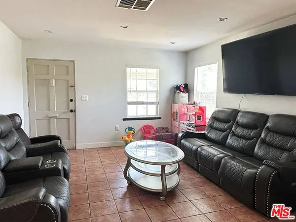 12703 Welby Way, North Hollywood, CA 91606