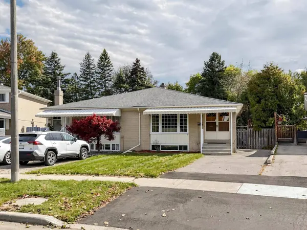 32 Cairnside CRES, Toronto C15, ON M2J 3M8