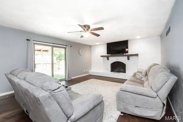 813 Reiss RD, O'fallon, IL 62269
