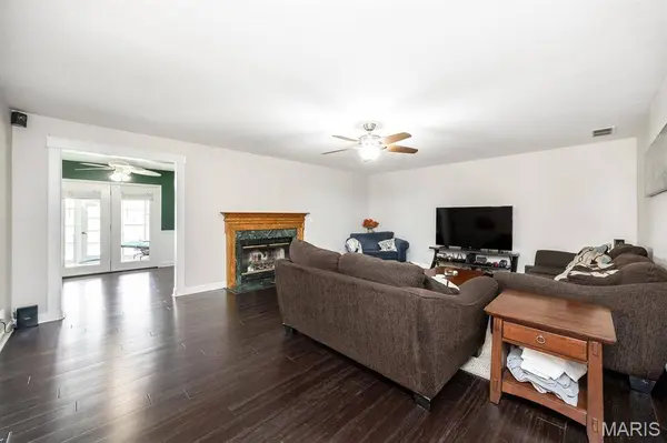 4121 Bruene AVE, Pontoon Beach, IL 62040