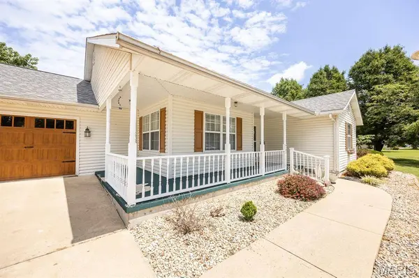 4121 Bruene AVE, Pontoon Beach, IL 62040