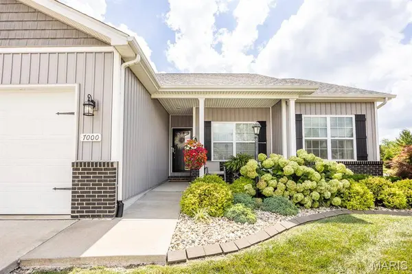 7000 Augusta DR, Glen Carbon, IL 62034