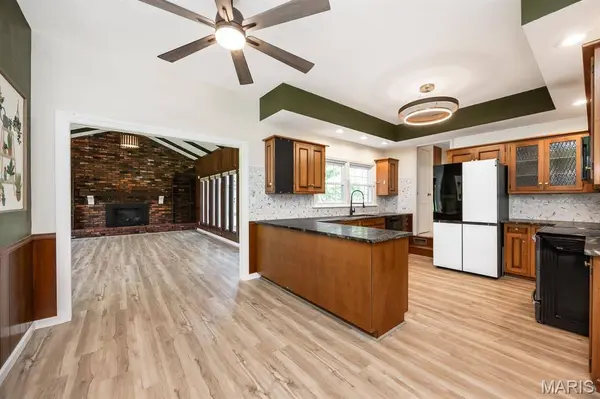 621 Harvard DR, Edwardsville, IL 62025