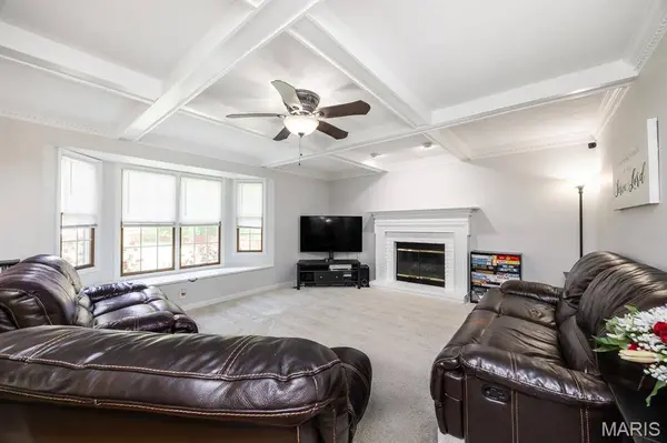 1102 Timber RUN, O'fallon, IL 62269