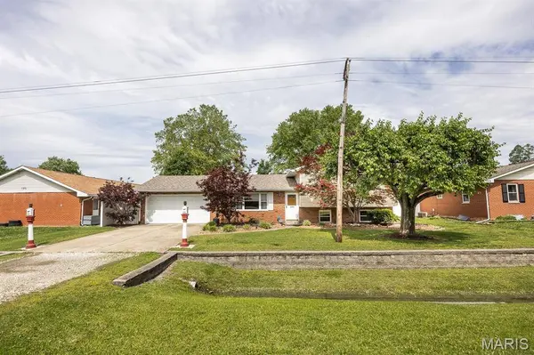 1154 Saint Thomas RD, Granite City, IL 62040
