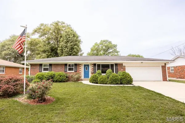 111 Marilyn AVE, Belleville, IL 62226