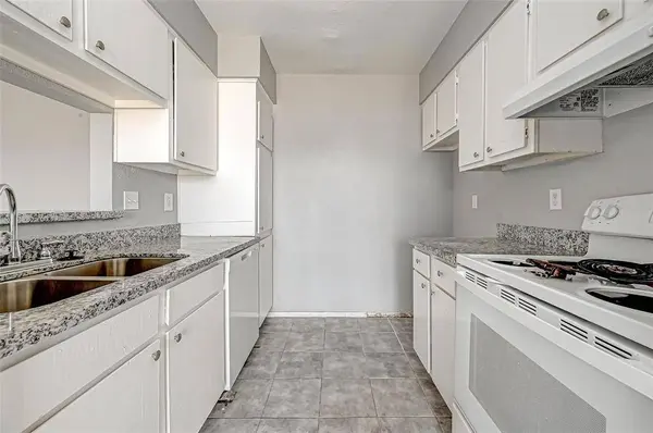 13480 S Thorntree DR #508, Houston, TX 77015