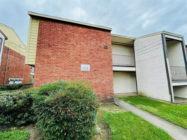 13480 S Thorntree DR #1206, Houston, TX 77015