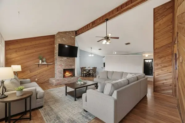 10135 Shell Rock RD, La Porte, TX 77571