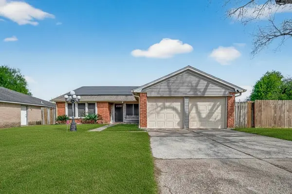 10135 Shell Rock RD, La Porte, TX 77571