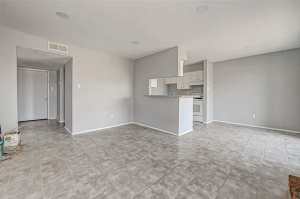 13480 S Thorntree DR #1202, Houston, TX 77015