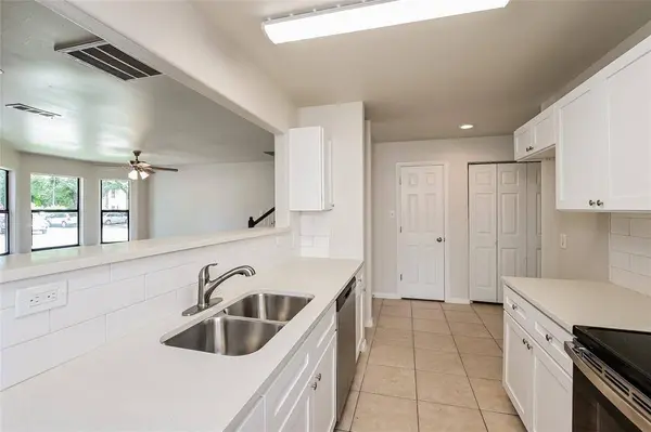 3022 La Estancia LN, Houston, TX 77093