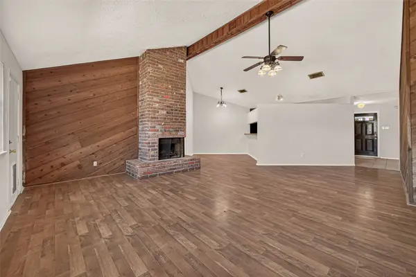 10135 Shell Rock RD, La Porte, TX 77571