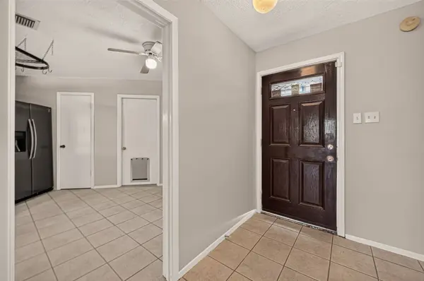 10135 Shell Rock RD, La Porte, TX 77571